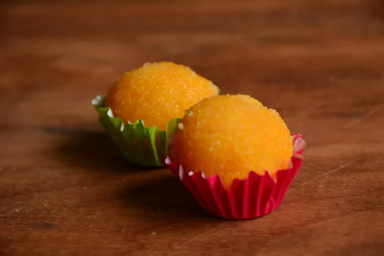 Brigadeiros de cenoura com casca